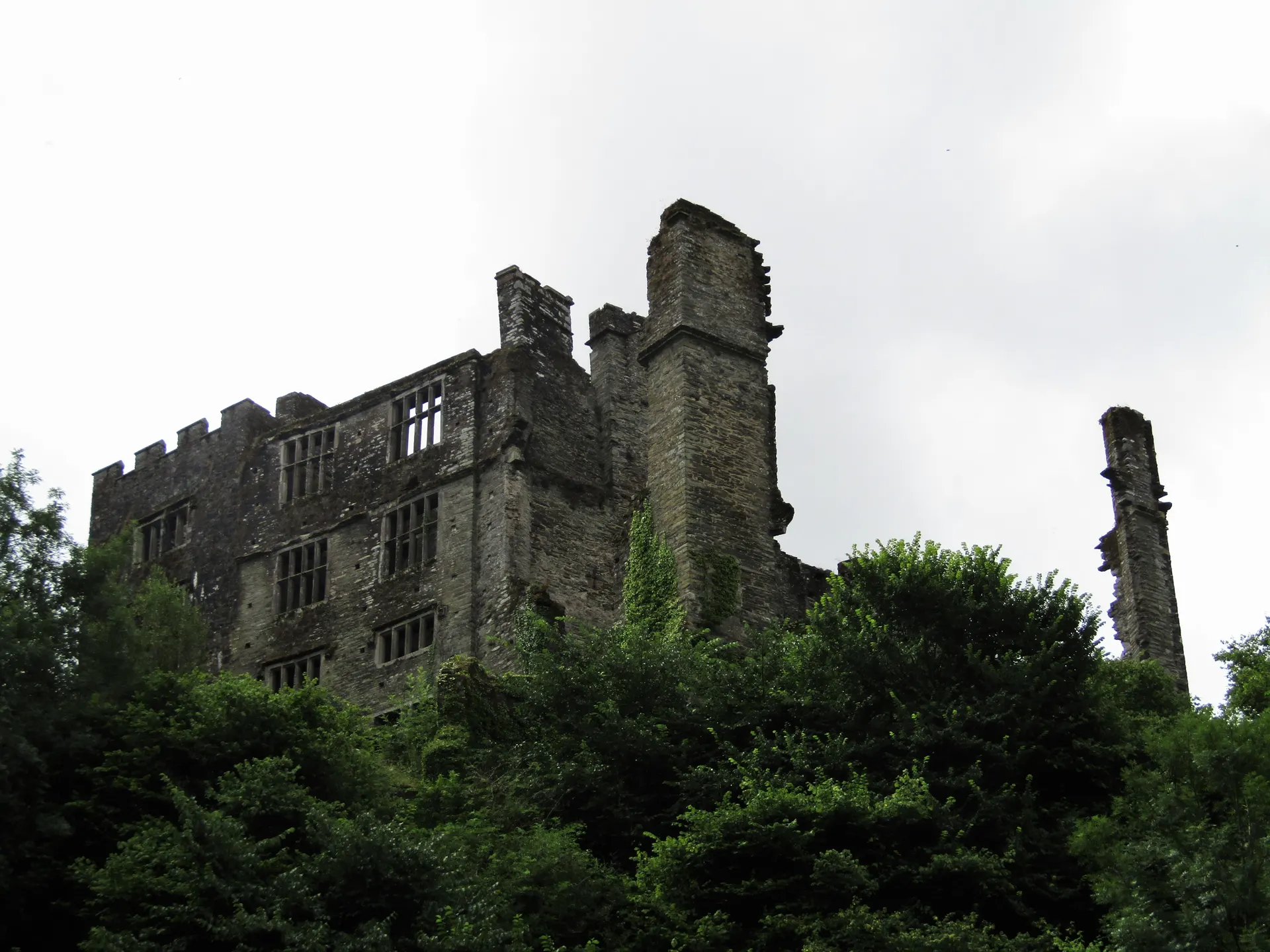 Berry Pomeroy Castle