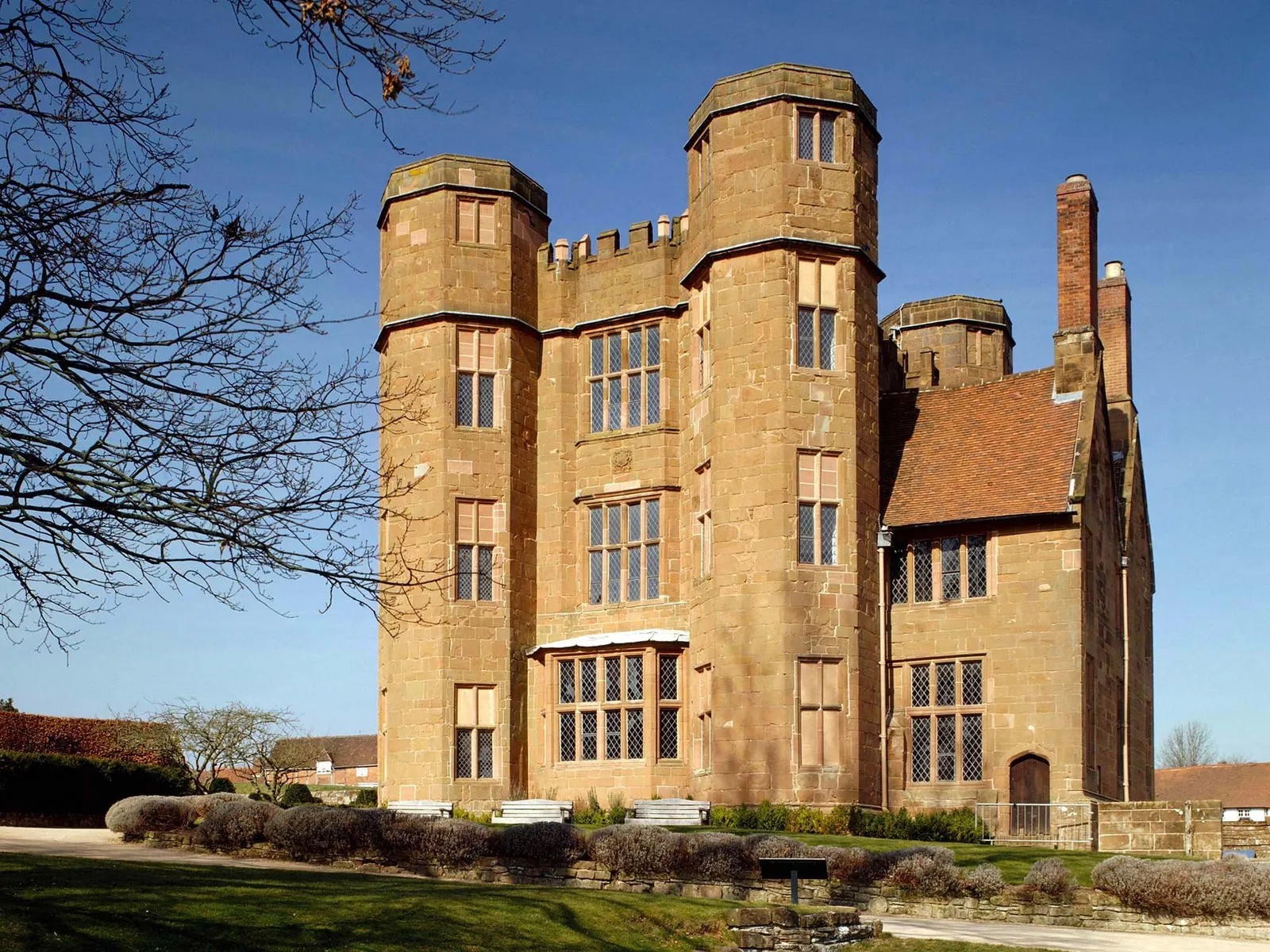 Leicester's Gatehouse in spring sunshine