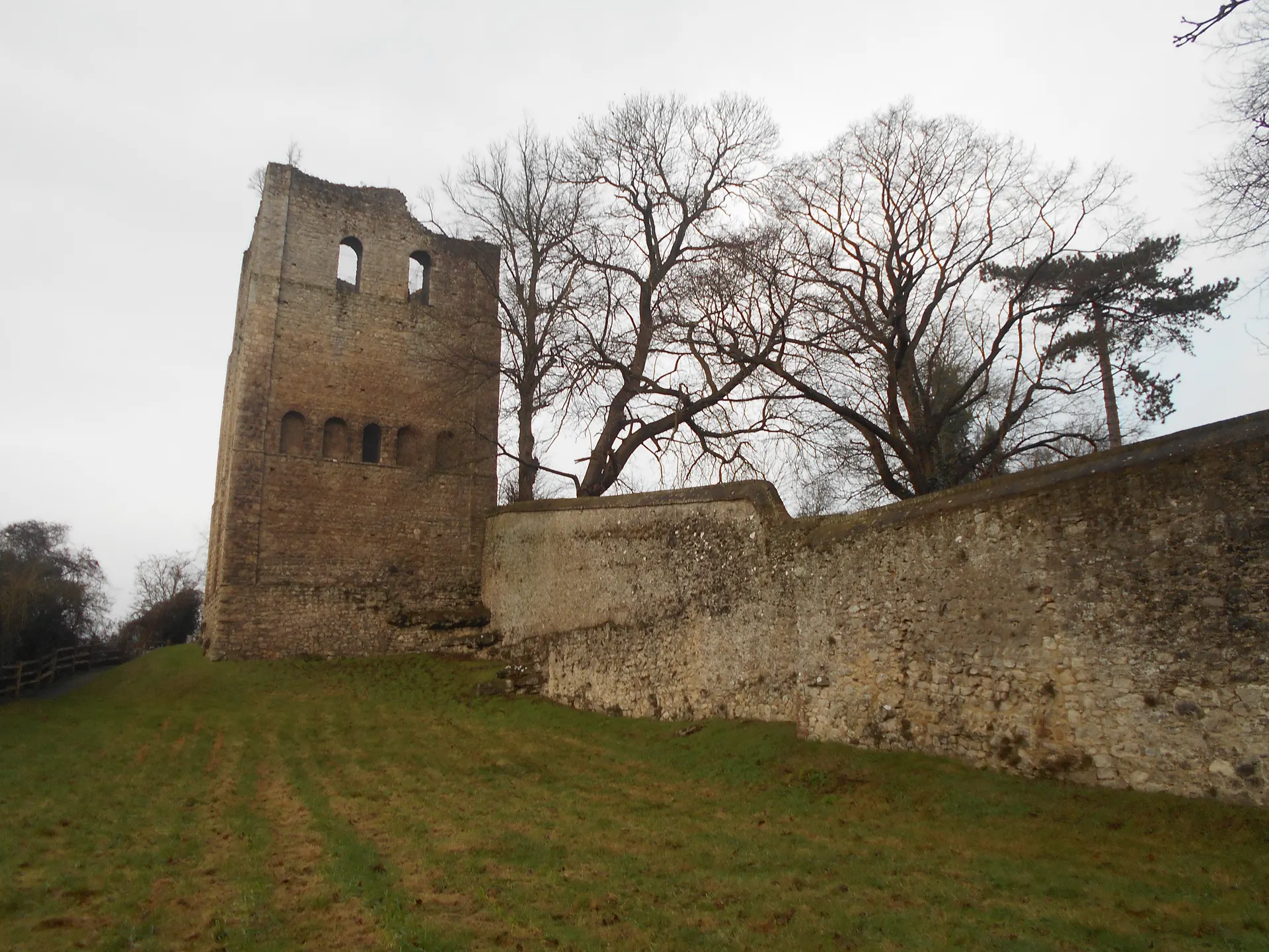 St Leonard's Tower