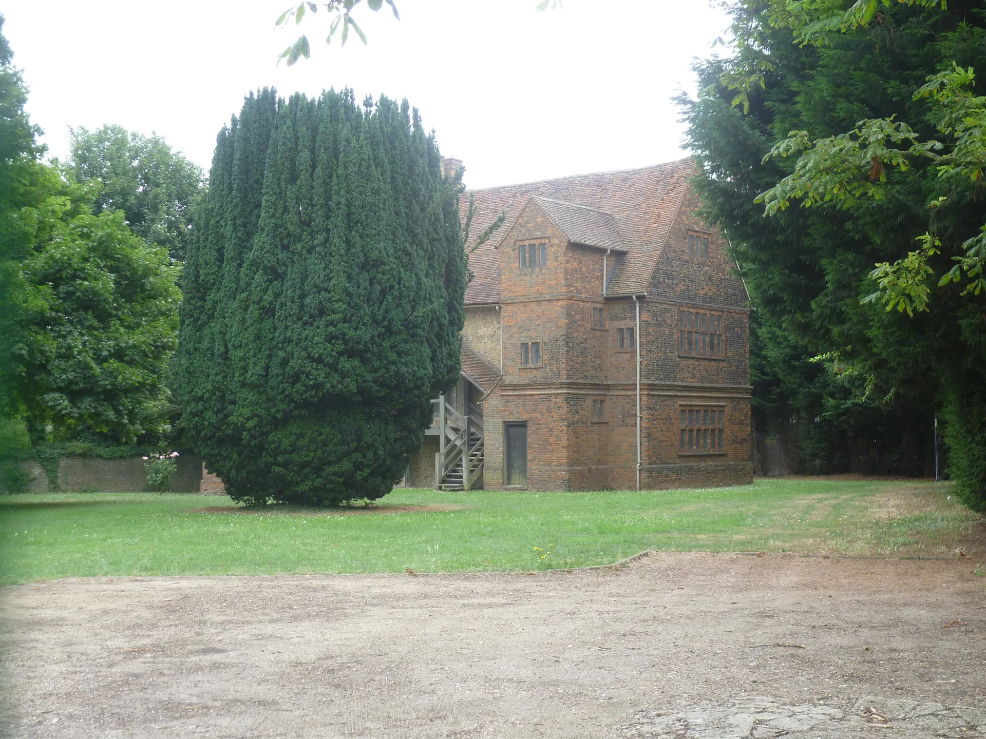Temple Manor
